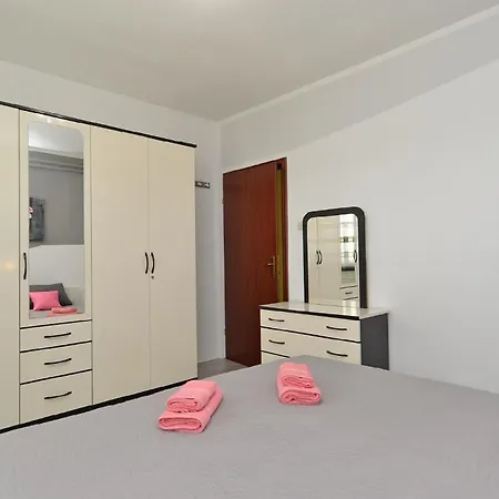 Fuer 5 Personen Ca 90 Qm In Rovinj, Istrien Istrische Riviera * Rovinj
