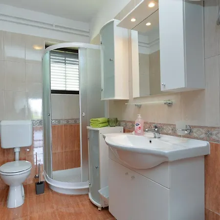 Fuer 5 Personen Ca 90 Qm In Rovinj, Istrien Istrische Riviera Apartment Rovinj